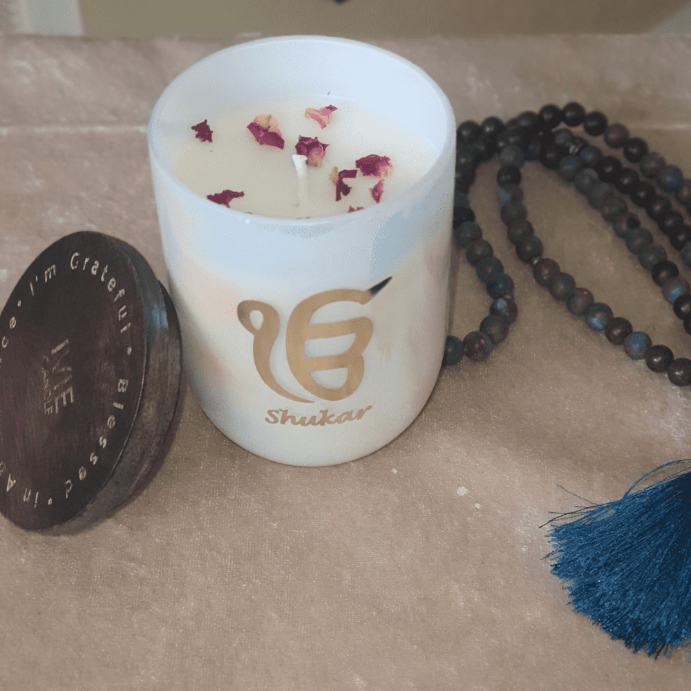 A IVIE Ek Onkar Shukar Aromatic Hand Poured Soy Candles